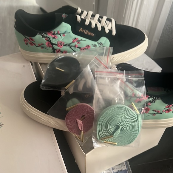 Adidas green tea Arizona edition size:11.5 - Picture 2 of 2